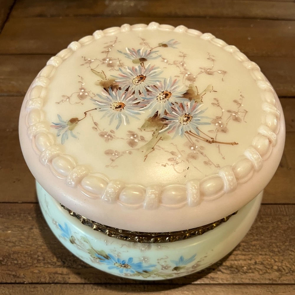 7" c.1890 WaveCrest Decorated Swirl Dresser Box Hand Painted Flowers 4.25"